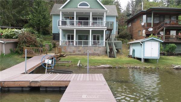 5620 E Mason Lake DR W, Grapeview, WA 98546