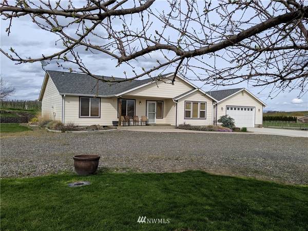 431 Division RD, Zillah, WA 98953