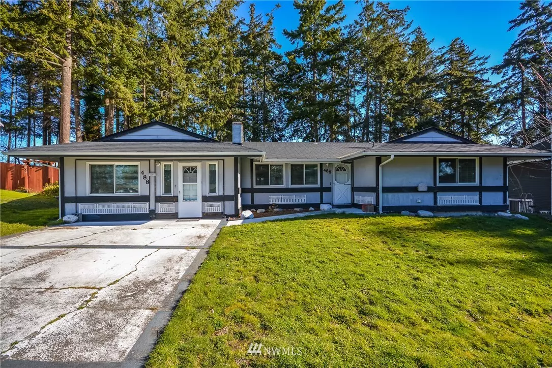 Oak Harbor, WA 98277,488 Dory DR