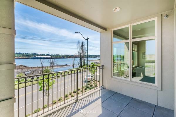 1107 West Bay DR NW #202, Olympia, WA 98502