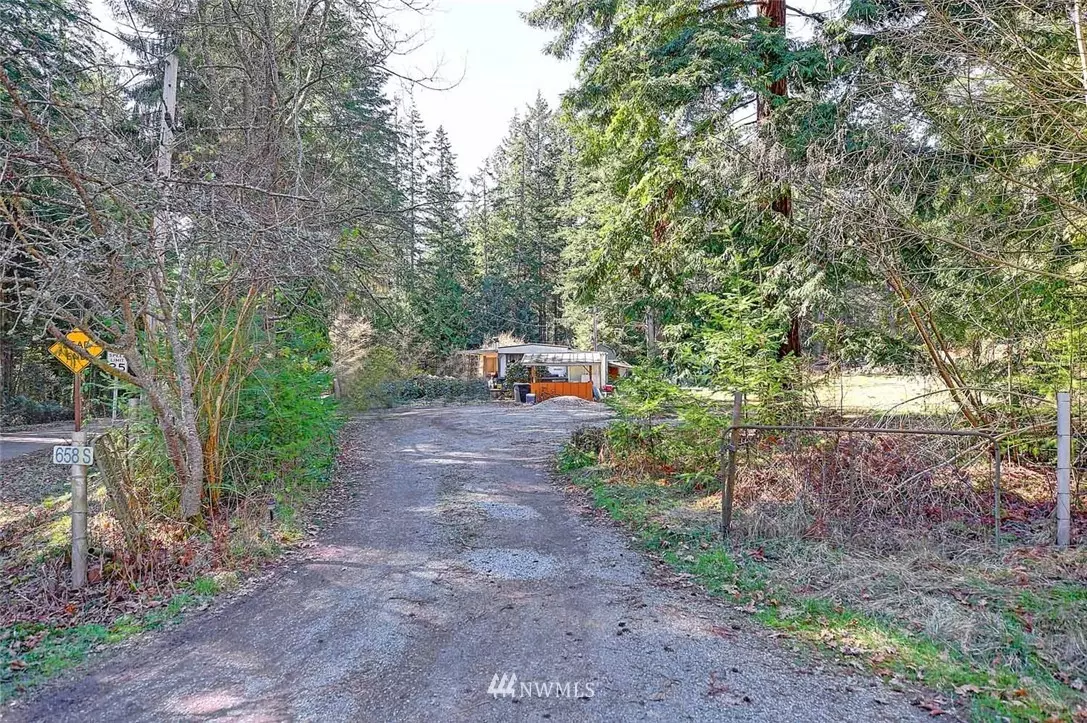 Camano Island, WA 98282,658 Lewis Lane