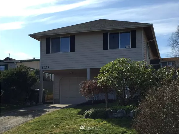 1122 Olympus AVE, Port Angeles, WA 98362