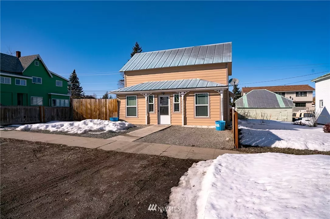 Waterville, WA 98858,205 W Ash ST