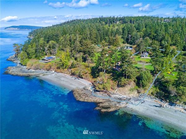 309 Smugglers Cove RD, San Juan Island, WA 98250