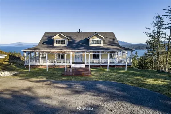 49 Hoyt LN, San Juan Island, WA 98250