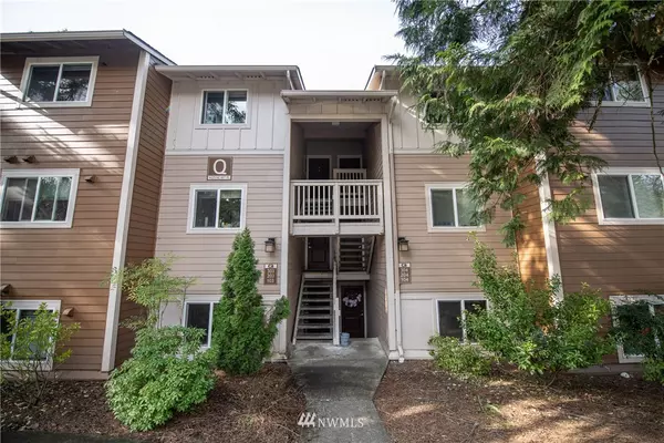 14225 NE 181st PL #Q303, Woodinville, WA 98072