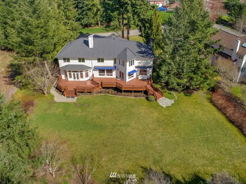 8109 213th PL NE, Redmond, WA 98053