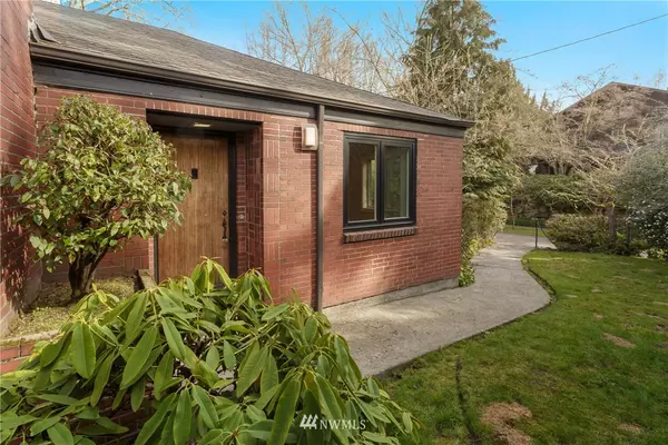 947 Harvard AVE E, Seattle, WA 98102