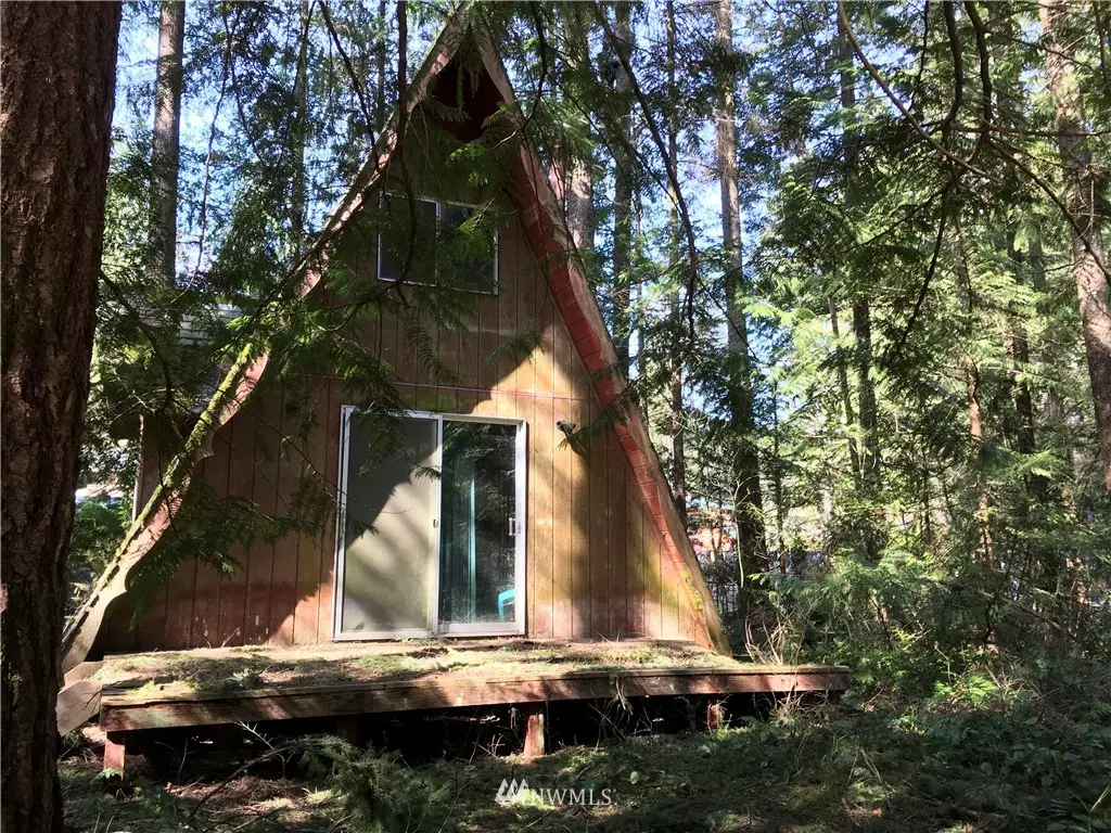 Maple Falls, WA 98266,8135 Pony Express WAY