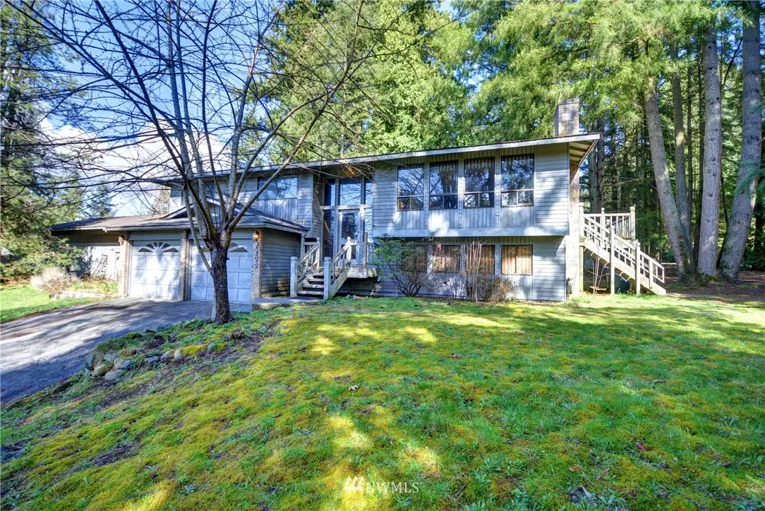 Woodinville, WA 98072,7200 Marwood PL