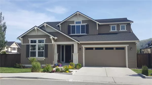 1766 S Blanchard LOOP, East Wenatchee, WA 98802