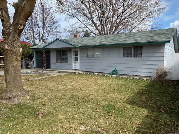 415 Juniper ST, Oroville, WA 98844
