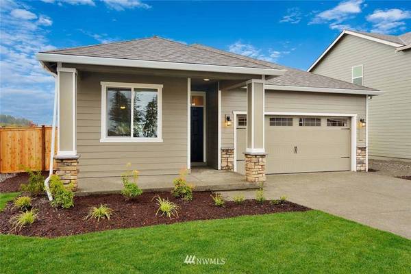 596 Petersen DR E, Enumclaw, WA 98022
