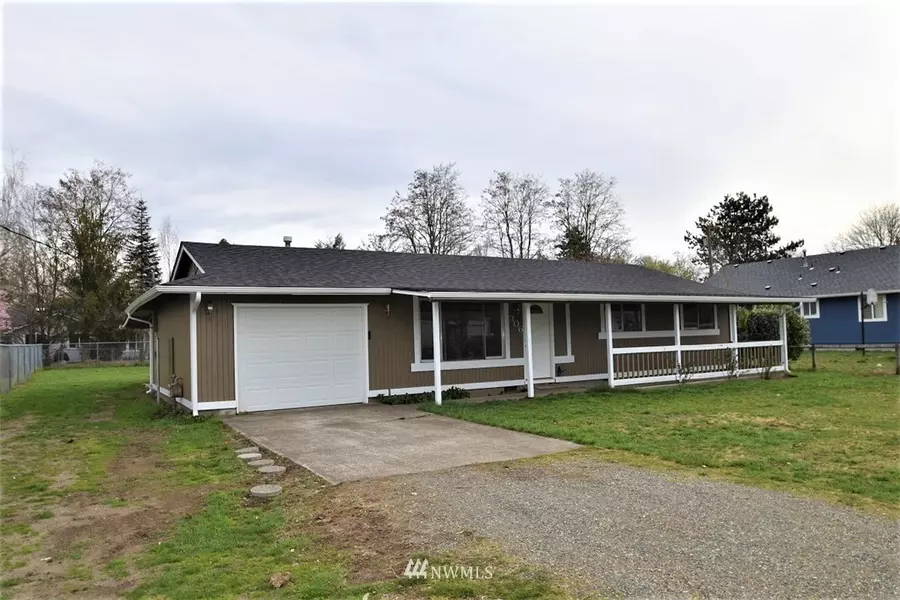 306 McKenzie AVE SW, Yelm, WA 98597