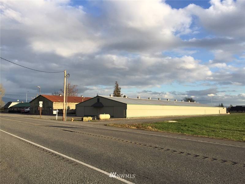 125 W Badger RD, Lynden, WA 98264