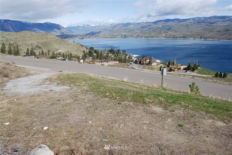 308 Clos CheValle Rd, Chelan, WA 98816