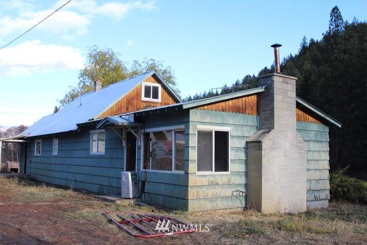 82 Karl Downs LN, Cashmere, WA 98815