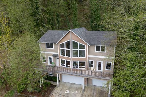 3003 Beach DR E, Port Orchard, WA 98366