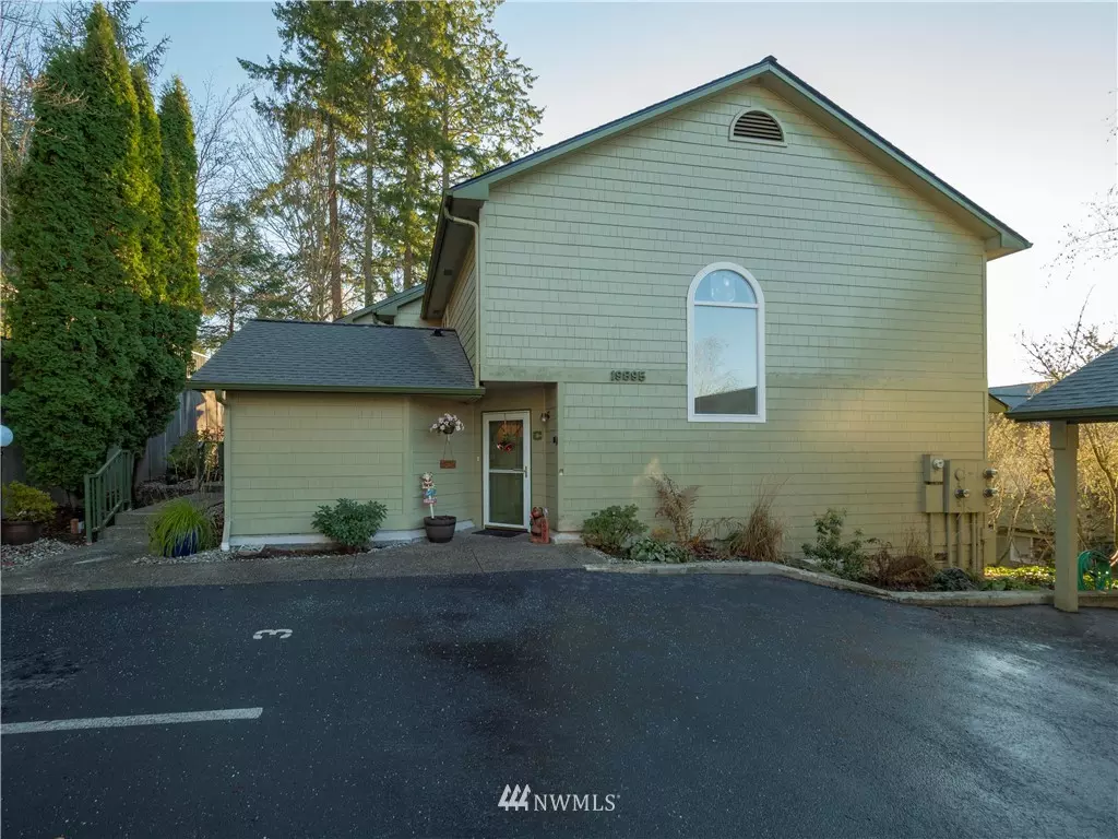 Poulsbo, WA 98370,19895 4th AVE NE #C