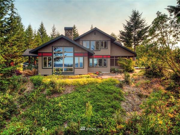 820 N Hamma Ridge DR, Lilliwaup, WA 98555