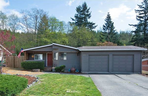 4211 Bryce DR, Anacortes, WA 98221