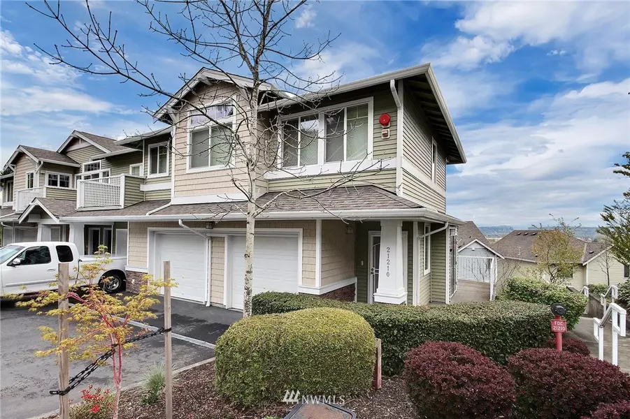 21210 40th WAY S #F 96, Seatac, WA 98198