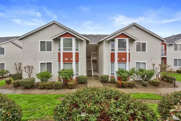 800 96th AVE NE #H202, Lake Stevens, WA 98258