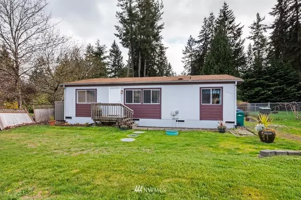 7032 SE Truman ST, Port Orchard, WA 98366