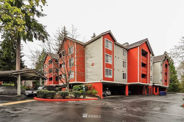 15433 Country Club DR #F106, Mill Creek, WA 98012