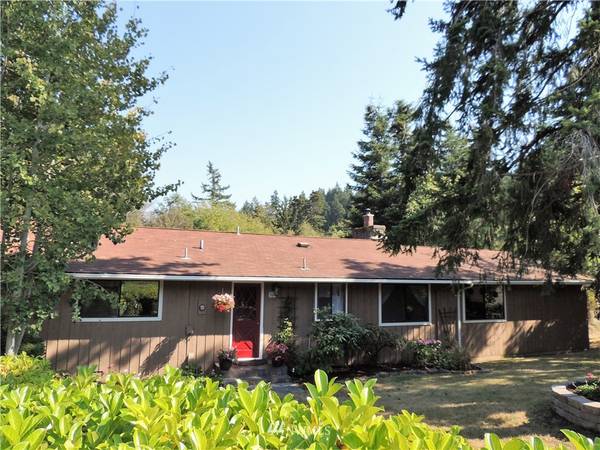 524 Klamath DR, La Conner, WA 98257