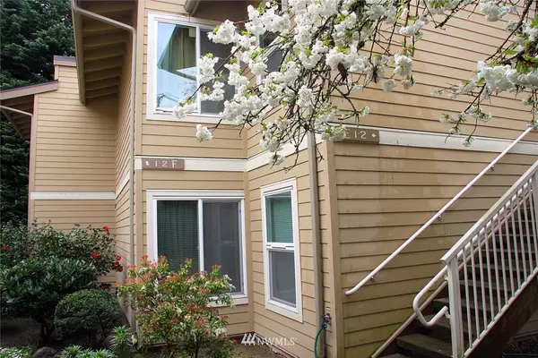 14651 NE 40th ST #F-1, Bellevue, WA 98007