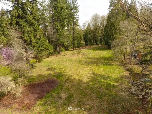 76 NE Rose AVE, Bainbridge Island, WA 98110