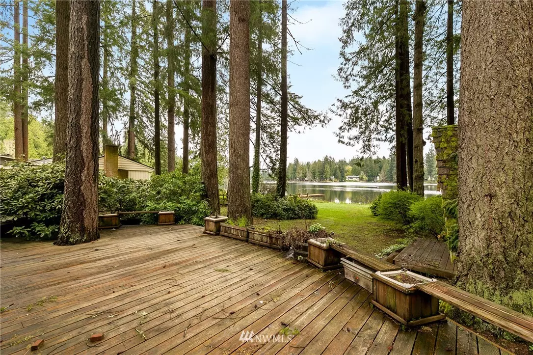 Sammamish, WA 98075,2322 W Beaver Lake DR SE