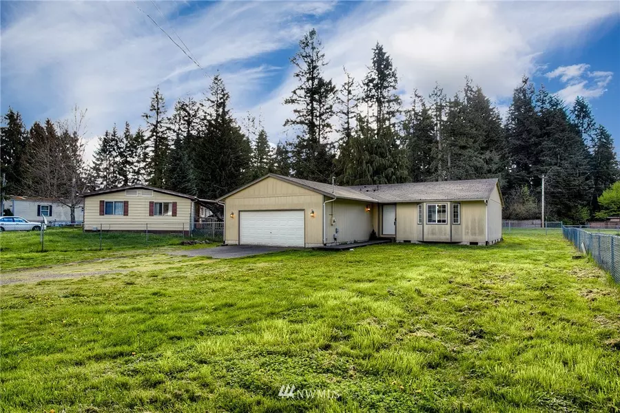 8725 Boxwood CT SE, Yelm, WA 98597