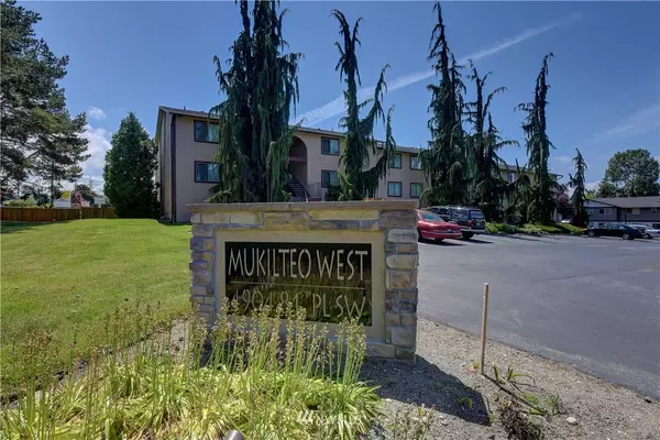 4904 81st PL SW #105, Mukilteo, WA 98275