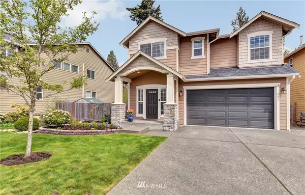 692 Ilwaco PL NE, Renton, WA 98059