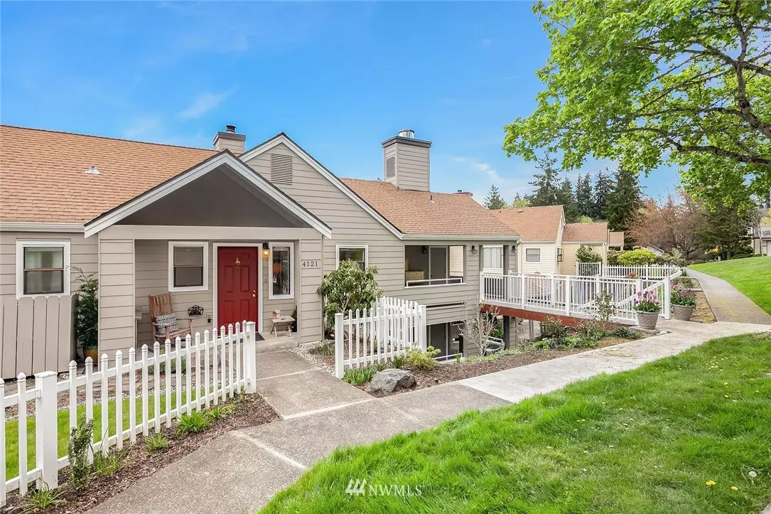 Issaquah, WA 98029,4121 Providence Point DR SE #2001