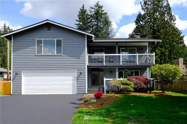 2207 104th DR NE, Lake Stevens, WA 98258