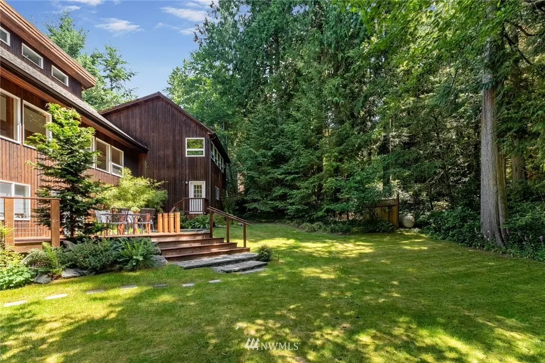 Bainbridge Island, WA 98110,8199 NE Mabrey LN