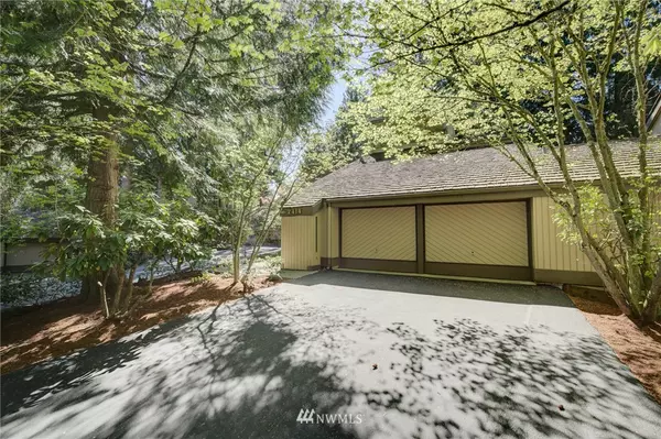 Sammamish, WA 98074,2414 Sahalee DR W