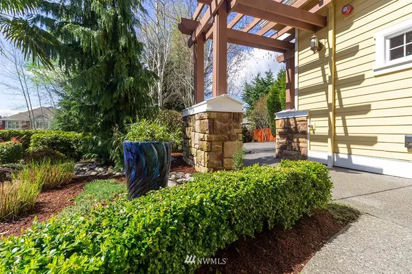 Bellevue, WA 98006,11258 SE 64th PL