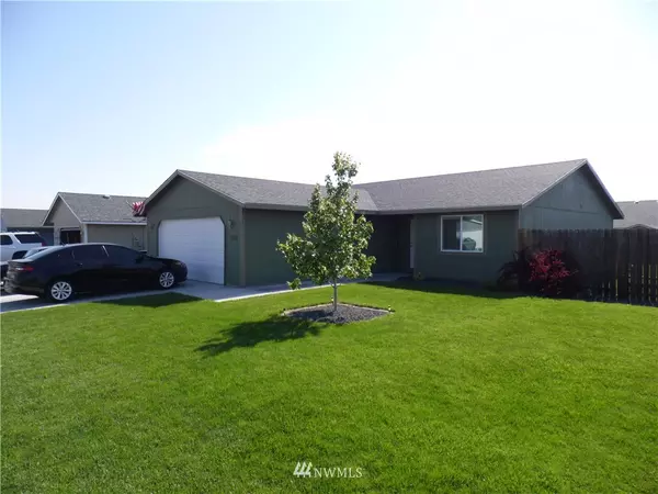 1030 S 11th AVE, Othello, WA 99344