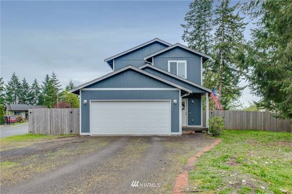 10 NE Skipper CT, Belfair, WA 98528