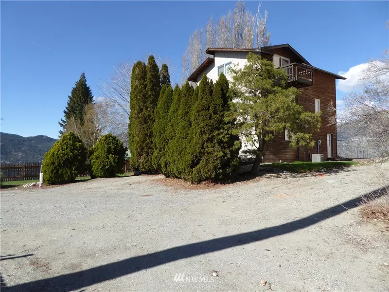 75 Stormy Vista LN, Manson, WA 98831