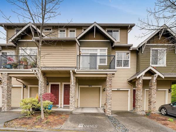 1913 16th LN NE, Issaquah, WA 98029