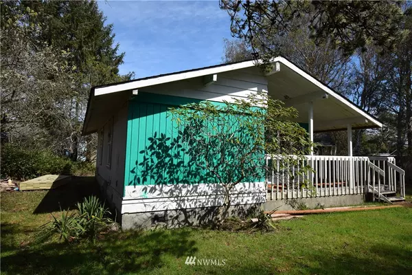 132 Seagate ST SW, Ocean Shores, WA 98569