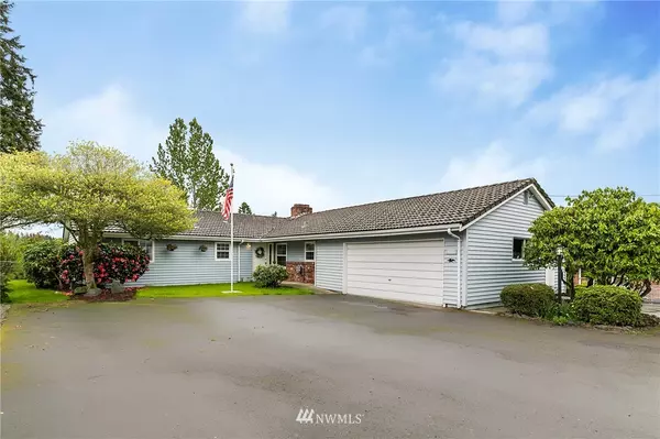 1125 S Rainbow LN, Des Moines, WA 98198