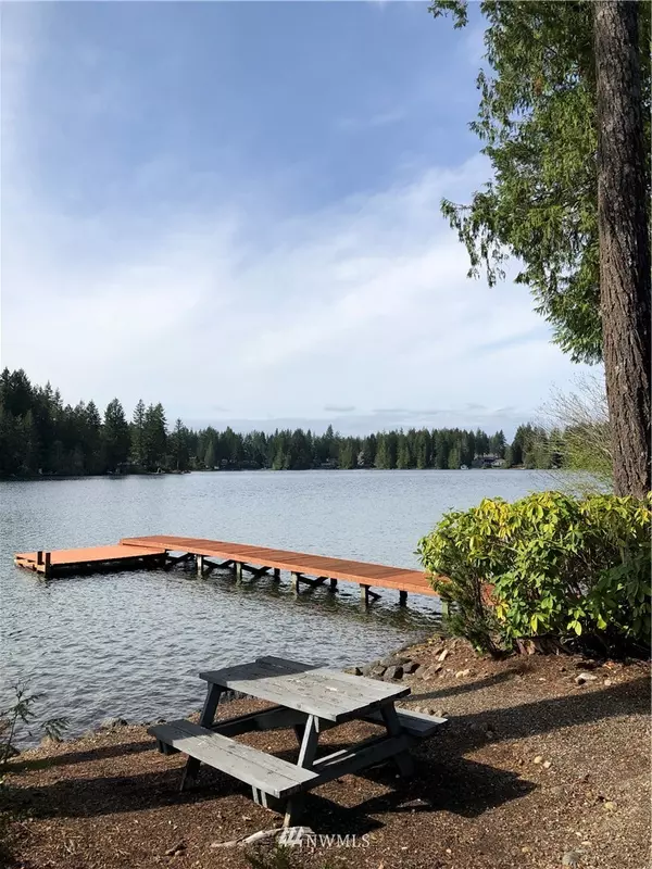 Grapeview, WA 98546,300 E Benson Lake DR