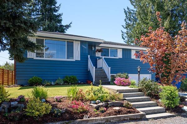 10725 SE 165th ST, Renton, WA 98055