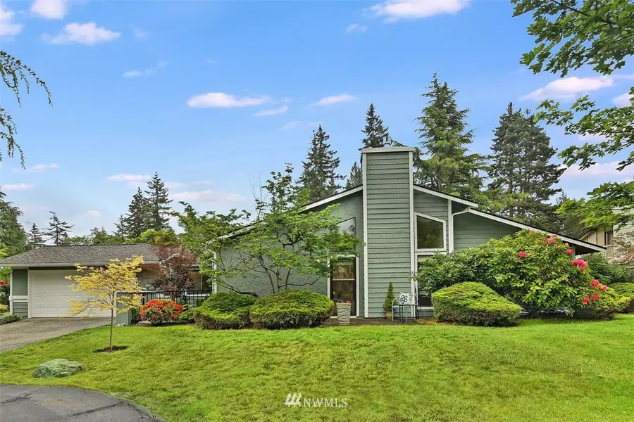 15924 Village Green DR #B, Mill Creek, WA 98012